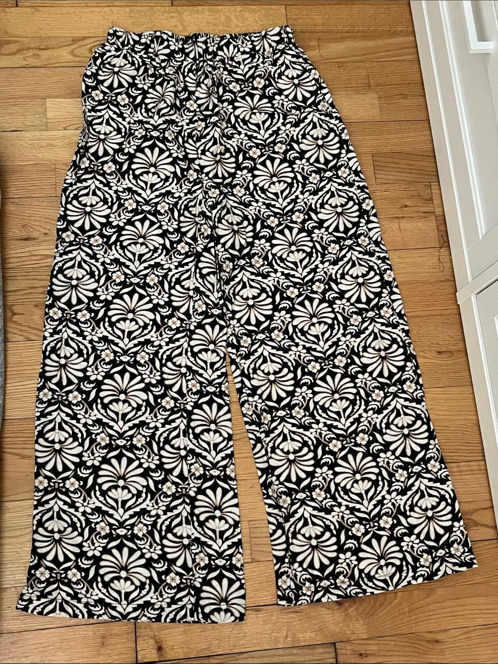 Linen High Waisted Wide Leg Black & White Patterned Women's Pants
